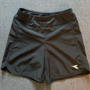 Girls Diadora athletic shorts size small